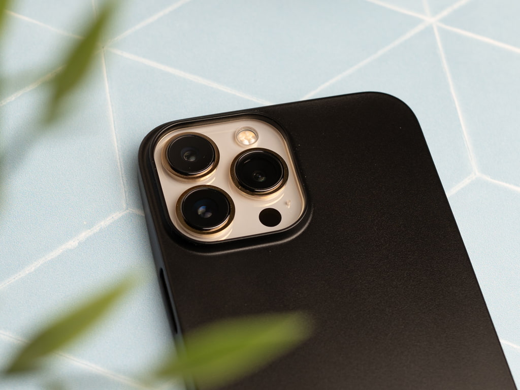 HOCO Thin Series ochranný kryt na iPhone 13 Pro - Černý - 4